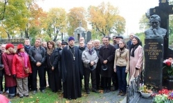 К 110-летию знаменитого хирурга в Санкт-Петербурге появился сквер имени Ф.Г. Углова